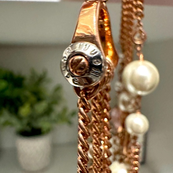 Brilliant HENRI BENDEL Multi Strand Necklace Rose Gold Swarovski Dangles EUC - Picture 11 of 16